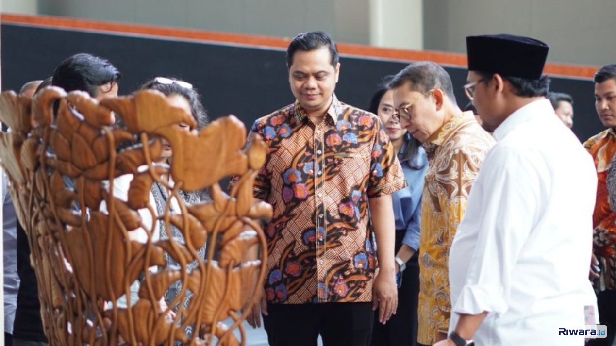 Menteri Kebudayaan RI Fadli Zon bersama Bupati Jepara Witiarso Utomo menghadiri peluncuran dan bedah buku TATAH Suluk Sulur dan Jepara di Museum Nasional Indonesia